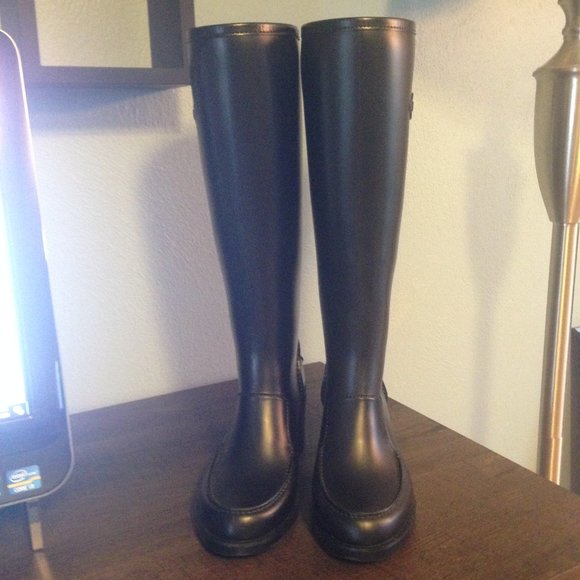 Salvatore Ferragamo Shoes - Salvatore Ferragamo Rain Boots Sz 7 EUC